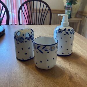 RCCL made in Portugal hand painted and signed bathroom items